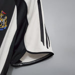 Load image into Gallery viewer, Newcastle Home Jersey 05/06 Retro