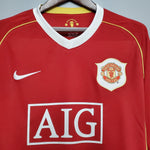 Load image into Gallery viewer, Manchester United Home Jersey 06/07 Retro Long Sleeve
