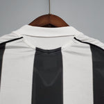 Load image into Gallery viewer, Newcastle Home Jersey 05/06 Retro