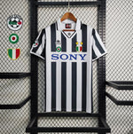 Load image into Gallery viewer, Juventus Home Jersey 96/97 Retro