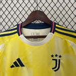 Load image into Gallery viewer, Juventus Away Jersey 24/25