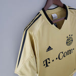 Load image into Gallery viewer, Bayern München Home Jersey 2004 Retro

