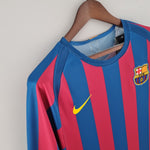 Load image into Gallery viewer, Barcelona Home Jersey 05/06 Retro Long Sleeve
