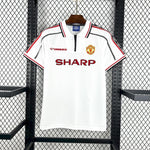 Load image into Gallery viewer, Manchester United Retro Jersey 1998
