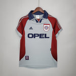 Load image into Gallery viewer, Bayern München Home Jersey 98/99 Retro
