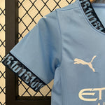 Load image into Gallery viewer, Manchester City Home 24/25 Kit Kids
